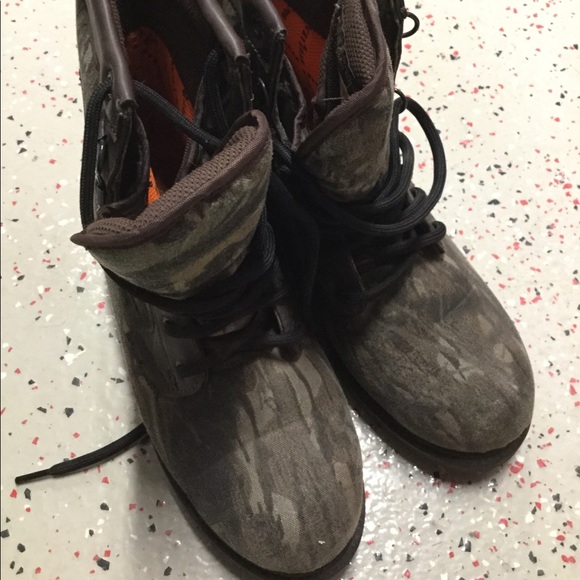 Boots - Picture 1 of 5
